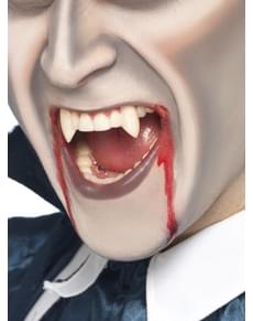 Canines de vampire pointues
